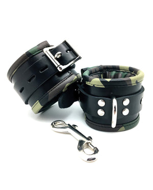 Sensual Sin Sensual Sin Leather Padded Ankle Cuffs - Camo Piping
