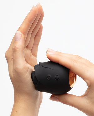 Fifty Shades of Grey Fifty Shades of Grey Hearts &amp; Flowers Rose Vibrator - Black - Image 4