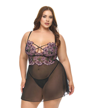 Oh La La Cheri Adela Embroidered Boned Lace and Mesh Babydoll w/G-String 2 pc Set - Black/Pink 2X - Image 2