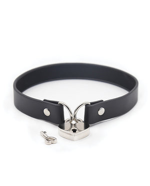 Plesur Plesur PVC Collar w/Heart Lock - Black - Image 2